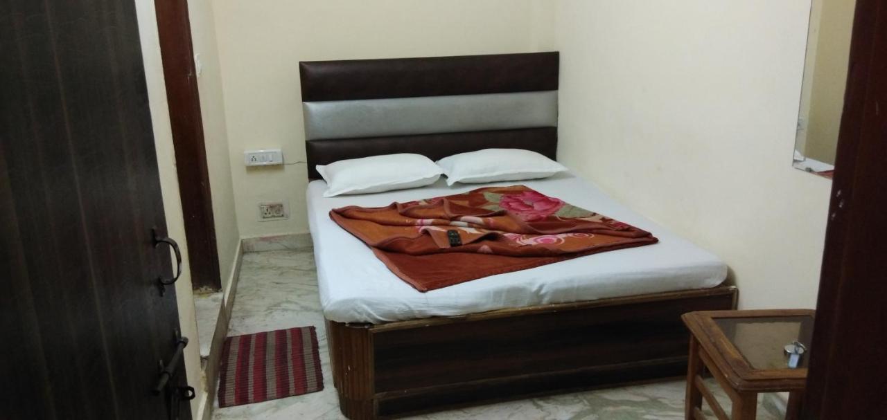 Hotel Euro International New Delhi Buitenkant foto