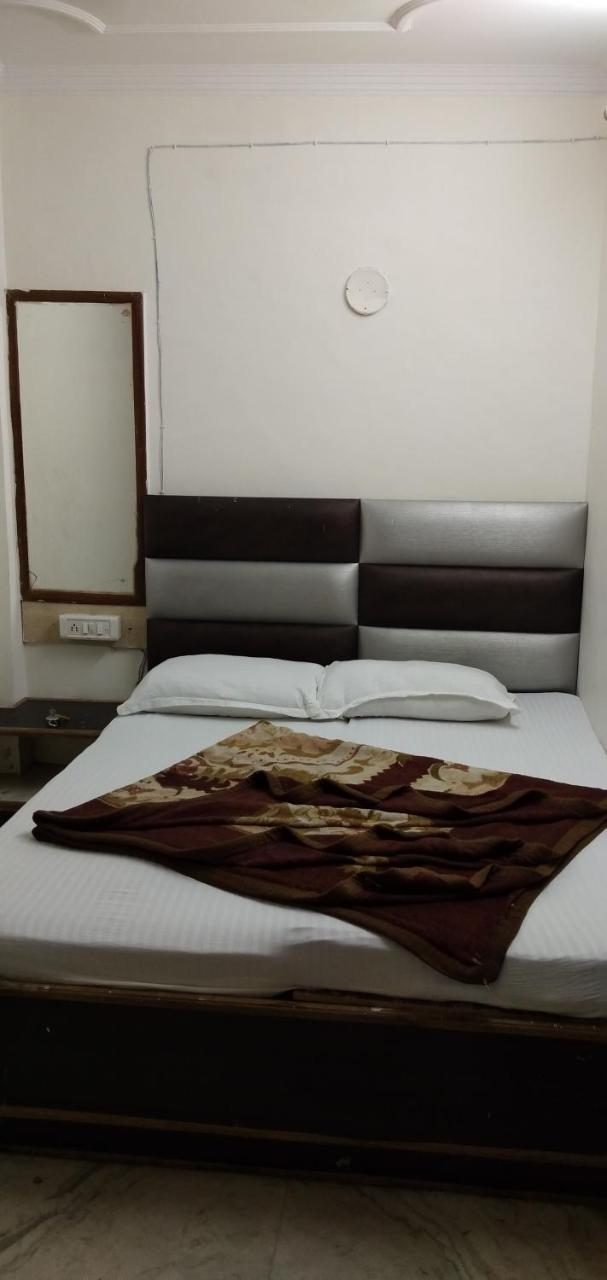 Hotel Euro International New Delhi Buitenkant foto
