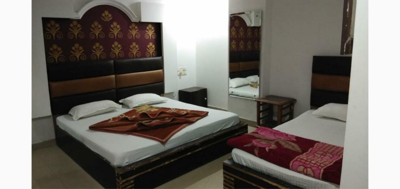 Hotel Euro International New Delhi Buitenkant foto